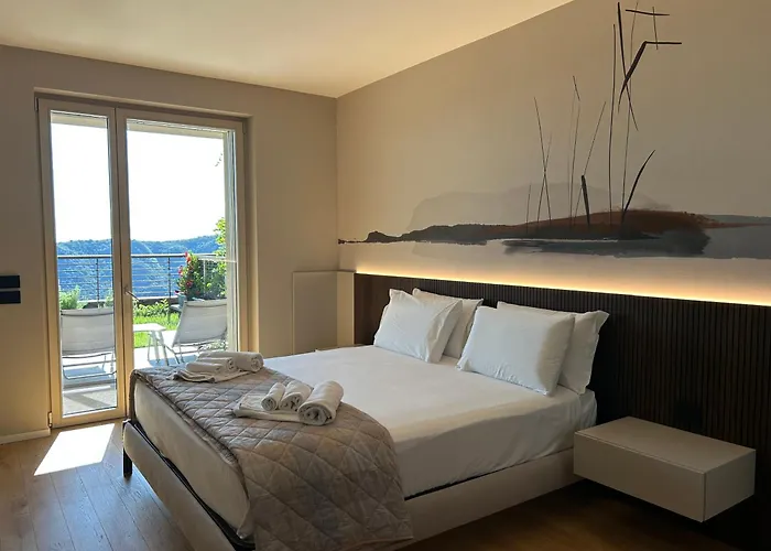 Apartment Exclusive Flat On With Panoramic Views Como